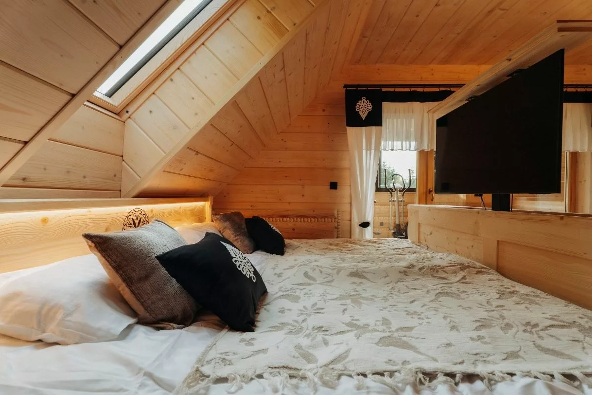 SPAcowka - inside, bedroom SPAcowka - inside, bedroom